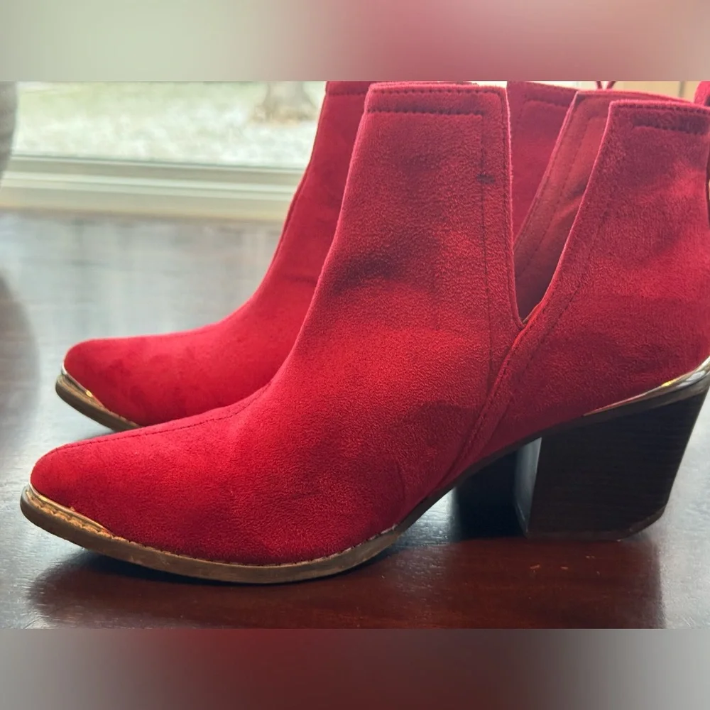 Journee Issla Western Ankle Bootie Red Suede Ankle - Picture 5 of 9